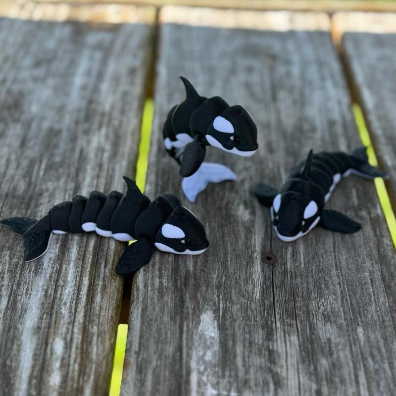 Mini Orca Buddy – 3D Printed Ocean Friend with Black & White Features, Ideal for Creative Play
